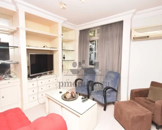 Imagem Excelente apartamento com hall de entrada, living para 2 ambientes com janelas grandes, lavabo, sala...