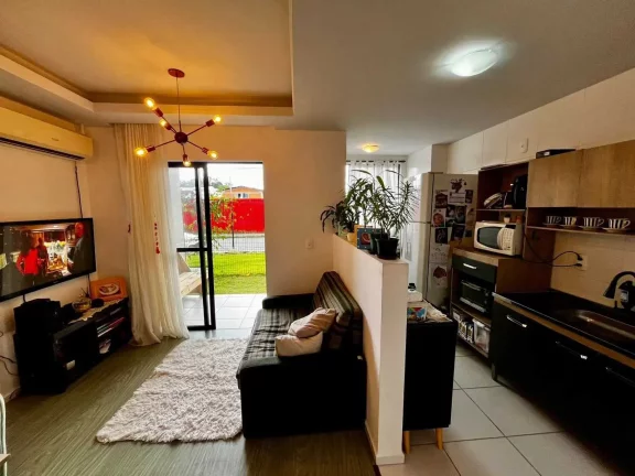 Imagem Apartamento com 2 dormitórios e 1 vaga de garagem em Joinville/SC