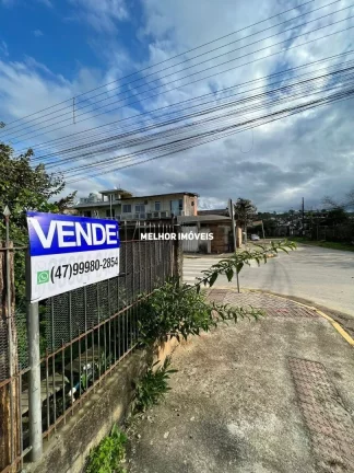Imagem Casa à Venda com 04 dormitórios, localizado no Bairro Monte Alegre em Camboriú -SC