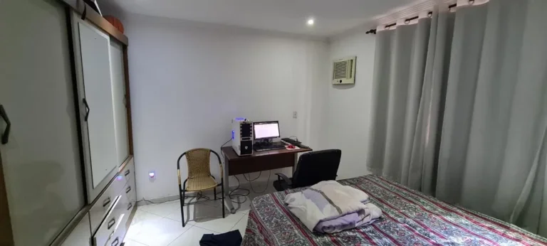 Imagem Casa para Venda em Rio de Janeiro, Campo Grande, 4 dormitórios, 1 suíte, 3 banheiros, 5 vagas