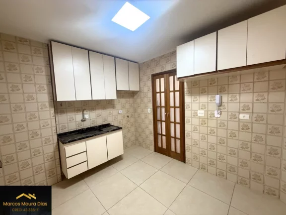 Imagem Apartamento com Portaria 24 hs e Gerador em Perdizes com 3 Dormitórios