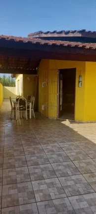 Imagem Casa para Venda em Itanhaém, Jardim Jamaica, 1 dormitório, 1 suíte, 1 banheiro, 3 vagas