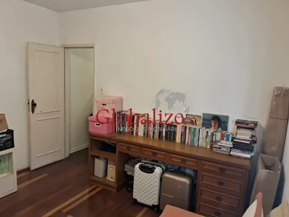 Imagem Belo Apartamento com 3 dormitórios em Santos na Ponta da Praia muito bem localizado por R$ 860.000,00