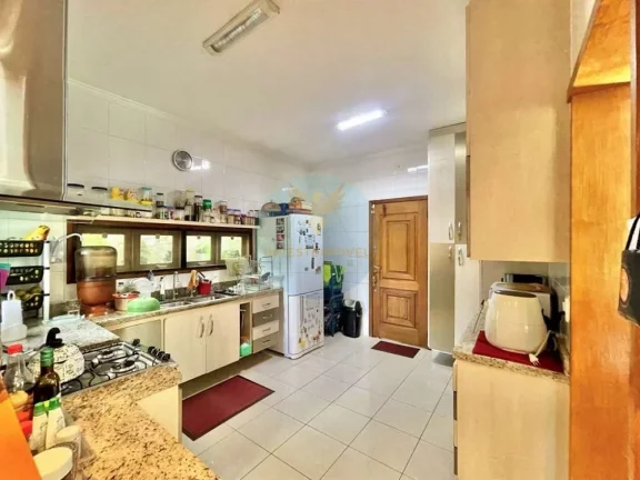 Imagem Casa em Condomínio a Venda no bairro Granja Viana - Carapicuíba, SP