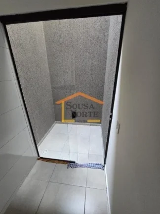 Imagem Apartamento com 40,15m², 2 dormitórios, banheiro, sala com varanda, cozinha e área de serviço. O...