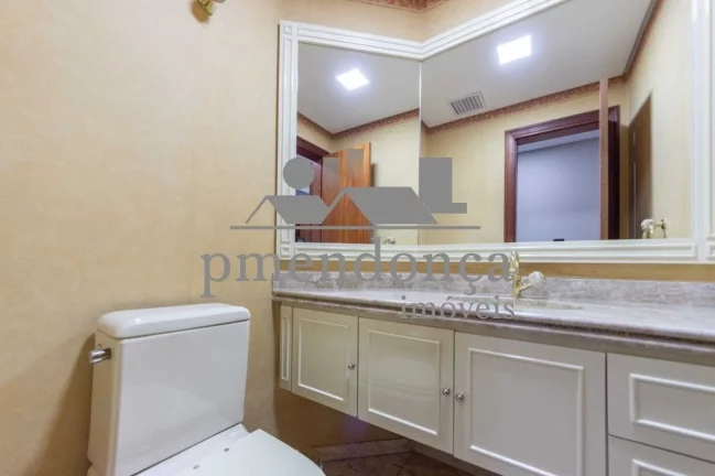 Imagem Apartamento com 184,50m² e excelente localização em Perdizes, 4 quartos (2 suítes) e 3 vagas.