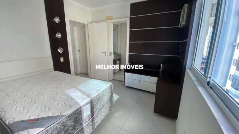 Imagem Apartamento á venda com 2 dormitórios localizado no coração de Balneário Camboriú.
