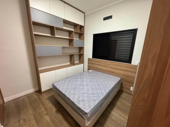 Imagem Casa térrea moderna e completa em condomínio fechado, semi mobiliada.