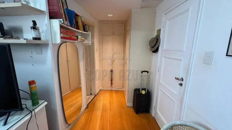 Imagem Leme - Residencial › Apartamento com 4 quarto(s) a Venda