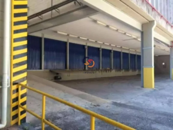 Imagem GALPÃO NO TAMBORÉ 64.000m2 - COM 55 DOCAS