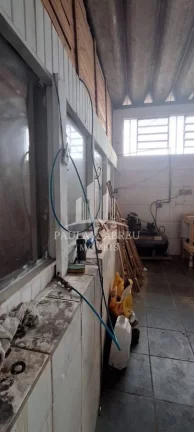 Imagem Galpão, Pq Galpão nos Fundos e Casa 4 Cômodos, 381m², 13,4 metros testada, no Jardim Amazonas, Suzano-SP