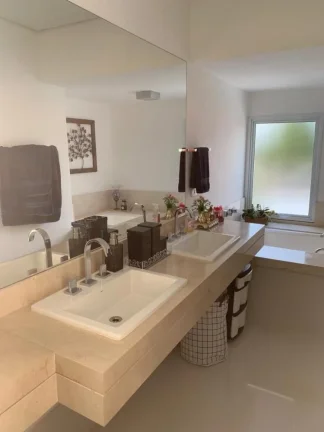 Imagem Casa em Alphaville - 300m²