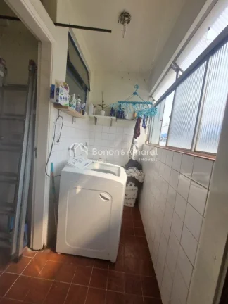 Imagem Com 2 quartos, sala, banheiro social, cozinha e área de serviço. Sem elevador (3º andar), 1 vaga ...