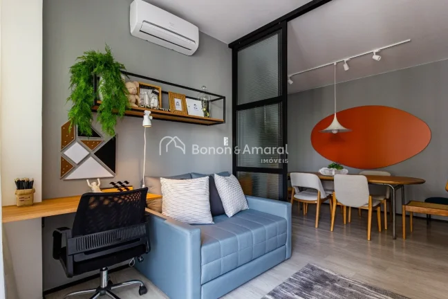 Imagem Apartamento impecável, totalmente mobiliado e repaginado por arquiteto, unindo sofisticação e pra...