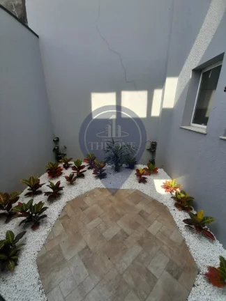 Imagem Casa para locação na Vila Madalena, São Paulo-SP: 2 salas, 5 banheiros, 6 vagas de garagem, 300m² de área. Venha conferir!