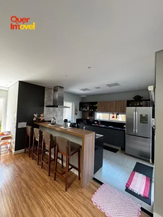 Imagem Imperdível! Casa à venda em Cravinhos-SP, 3 quartos, 1 suíte, 2 salas, 3 banheiros, 4 vagas de garagem, 170m². Aproveite!