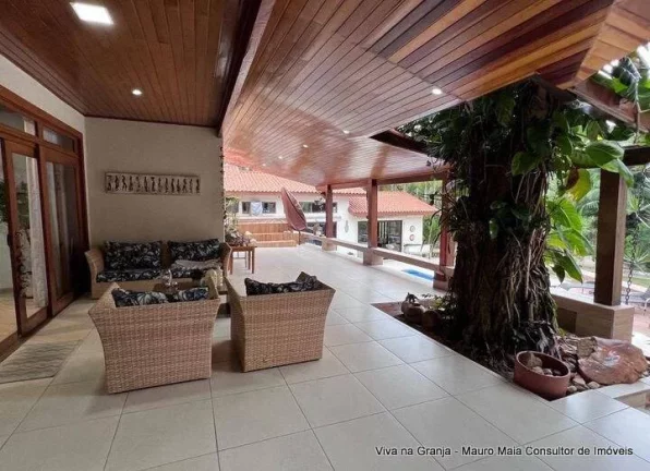 Imagem Casa com 4 dormitórios à venda, 580 m² por R$ 3.950.000,00 - Granja Viana -