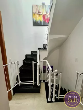Imagem Lindo e espaçoso sobrado de condomínio