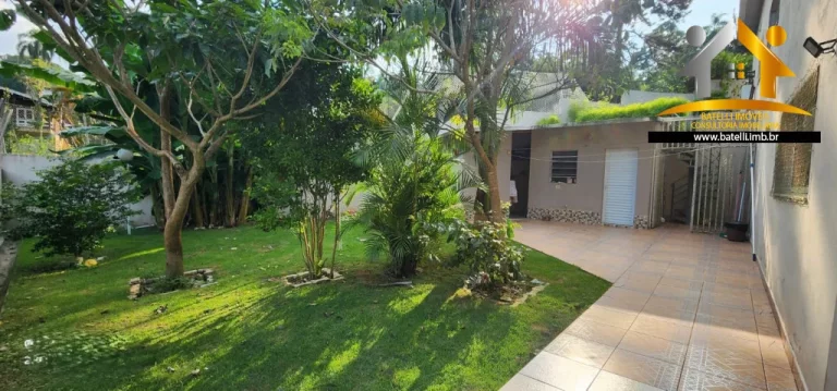 Imagem Casa à venda condomínio Vila dos Pinus na Granja Viana - Batelli Imóveis