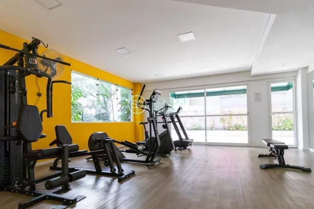 Imagem Oportunidade para reforma. Apartamento com 96m2, 2 dormitórios ( 2 suítes ) e 2 vagas na garagem. ...