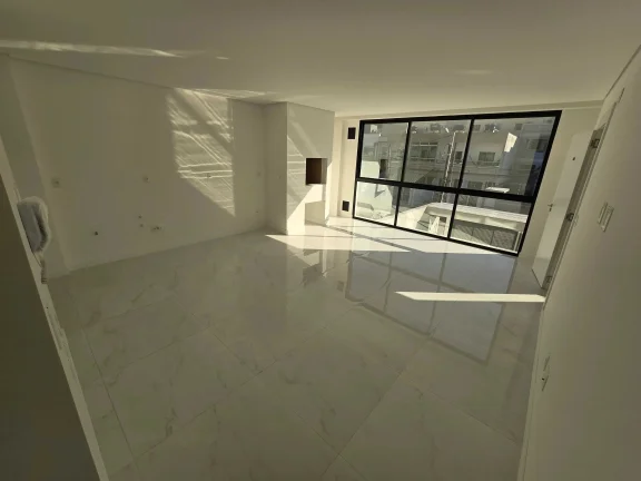 Imagem Apartamento com 2 suítes e 1 vaga de garagem em Camboriú/SC