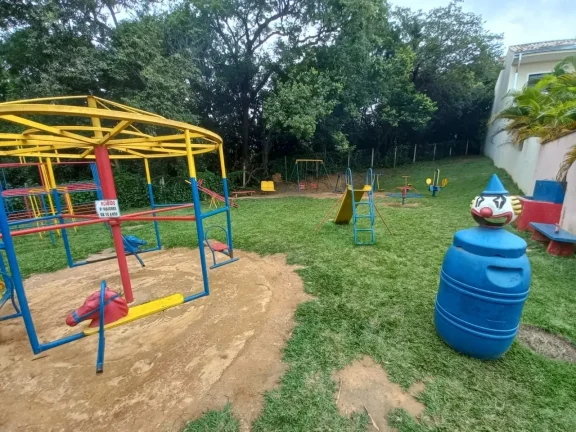Imagem Venda de Casa em Condomínio de Luxo em Jardim Santa Marta, Sorocaba-SP: 2 Quartos, 1 Suíte, 2 Salas, 2 Vagas, 75,30m²!