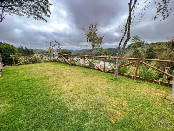 Imagem Casa Alto Padrão com 6 Suítes à Venda em Pedra Azul/ES