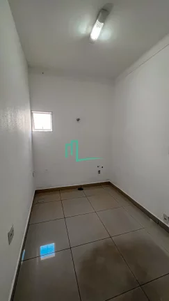 Imagem IMÓVEL COMERCIAL Á VENDA NO CENTRO NA RUA JULIO CARDOSO DE ESQUINA