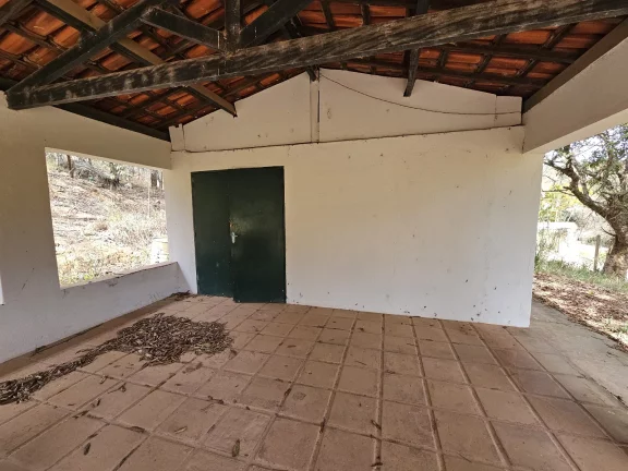 Imagem Chácara à venda com 2 quartos em Estância Santa Maria do Laranjal, Atibaia - SP