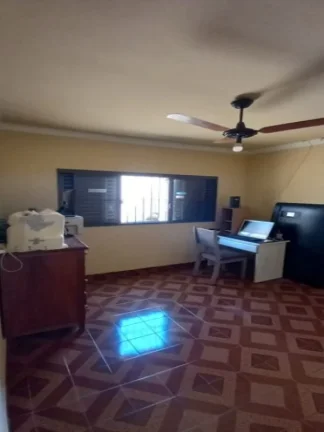 Imagem Casa bairro Dutra, R$ 310 mil, 3 quartos, edícula no fundo, 3 vagas - Ribeirão Preto