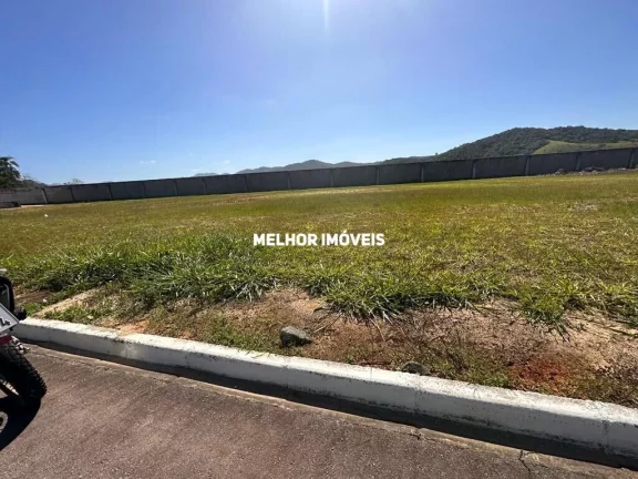 Imagem Terreno em condomínio fechado á venda em Camboriú