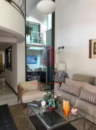 Imagem Linda casa situada na Praia da Costa com incríveis 274m2, 4 Quartos 2 suítes e um super lazer!!!