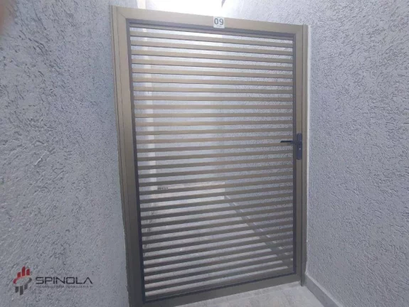 Imagem Sobrado com 2 dormitórios à venda, 50 m² por R$ 350.000,00 - Maracanã - Praia Grande/SP