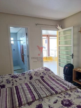 Imagem Casa de Alto Padrão em Lauro de Freitas,,com 5 Suites, piscina, Jardim,4 Vagas de Garagem