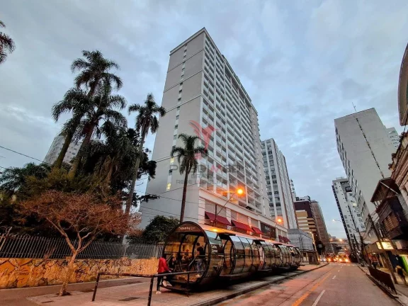 Imagem Stúdios Novos com Sacada ,no Centro de Curitiba com 27 m