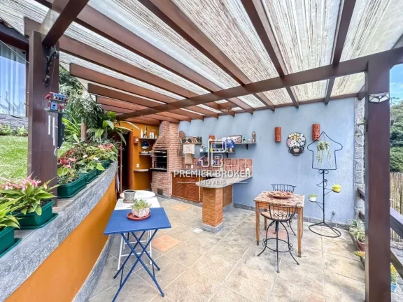 Imagem Casa à venda, 362 m² por R$ 1.990.000,00 - Albuquerque - Teresópolis/RJ