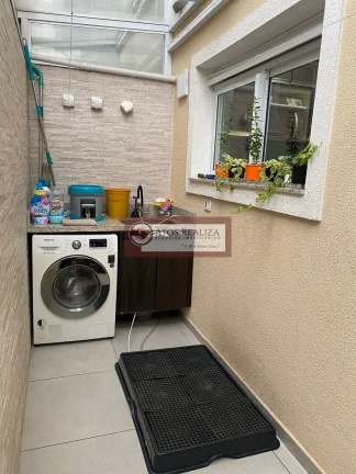 Imagem Venda sobrado em condomínio fechado no campo grande, região da sabará, Imóvel com 2 suites com planejados, Ar Condicionados nos quartos e na sala, cozinha com planejados, Área Gourmet, 2 vagas no subs