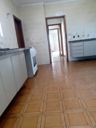 Imagem Apartamento de padrão Superior a venda com 3 dormitórios no centro de Tatuí /SP