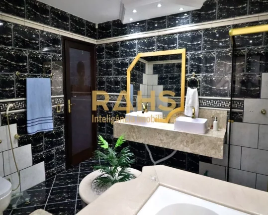 Imagem Ótima casa averbada e semi mobiliada localizada no bairro Costa e Silva, próximo a Marquês de Oli...