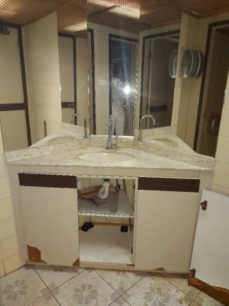 Imagem CONJUNTO DE SALA CONJUGADA À VENDA AVENIDA CHURCHILL.