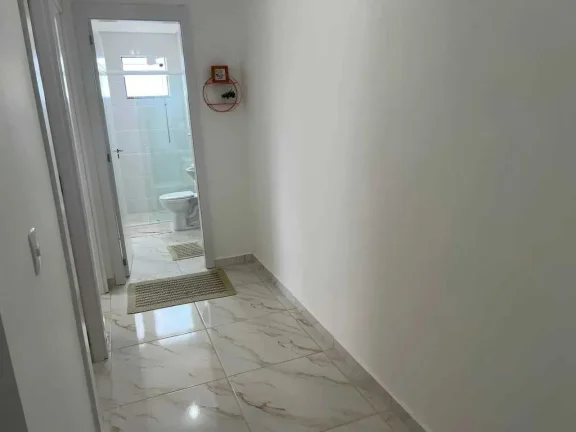 Imagem Apartamento mobiliado com 2 dormitórios e 1 vaga de garagem em Balneário Piçarras