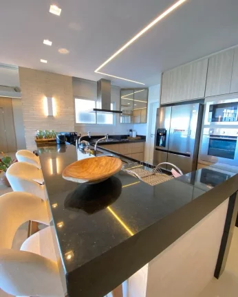 Imagem UM DESLUMBRANTE APARTAMENTO DE FRENTE PARA O MAR!