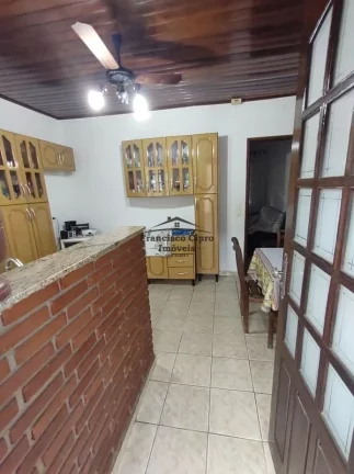 Imagem Casa à venda no bairro Vila dos Comerciarios - Guaratinguetá/SP
