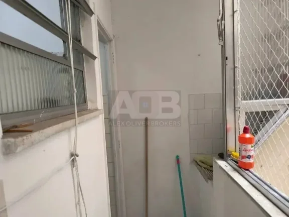 Imagem Apartamento de 2 quartos + dependência em Copacabana, 80m2.