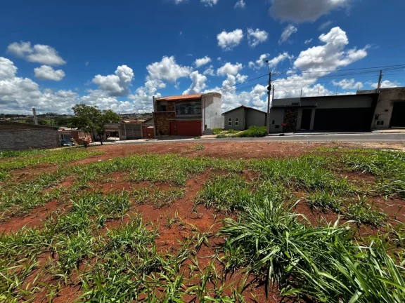 Imagem Terreno residencial para venda em Jardim Adelinha, 200m2