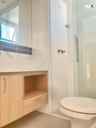 Imagem Apartamento em andar alto, com excelente ventilação, vista aberta e localização privilegiada a p...