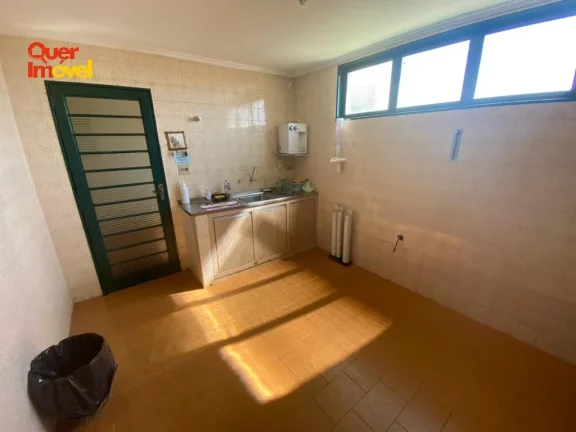 Imagem Imperdível oportunidade: Casa com 4 quartos e 2 suítes para venda ou locação em Campos Elíseos, Ribeirão Preto-SP.