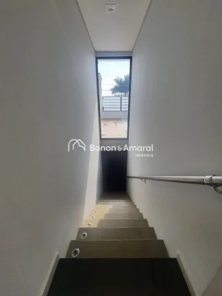 Imagem Casa Térrea à Venda com 3 Suítes - Condomínio Terras do Cancioneiro, Paulínia/SP - 242 m²

Exc...