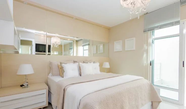 Imagem Sobrado em Condomínio de 3 quartos no bairro Santa Felicidade