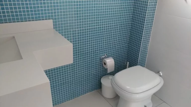 Imagem Apartamento com 2 dormitórios à venda, 91 m² por R$ 320.000,00 - Vila Guilhermina - Praia Grande/SP